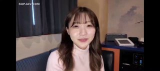 甜美肉嘟嘟美女！玩起来超级骚！无毛骚穴双洞齐插，翘起大肥臀后入爆菊，假屌椅子上骑坐